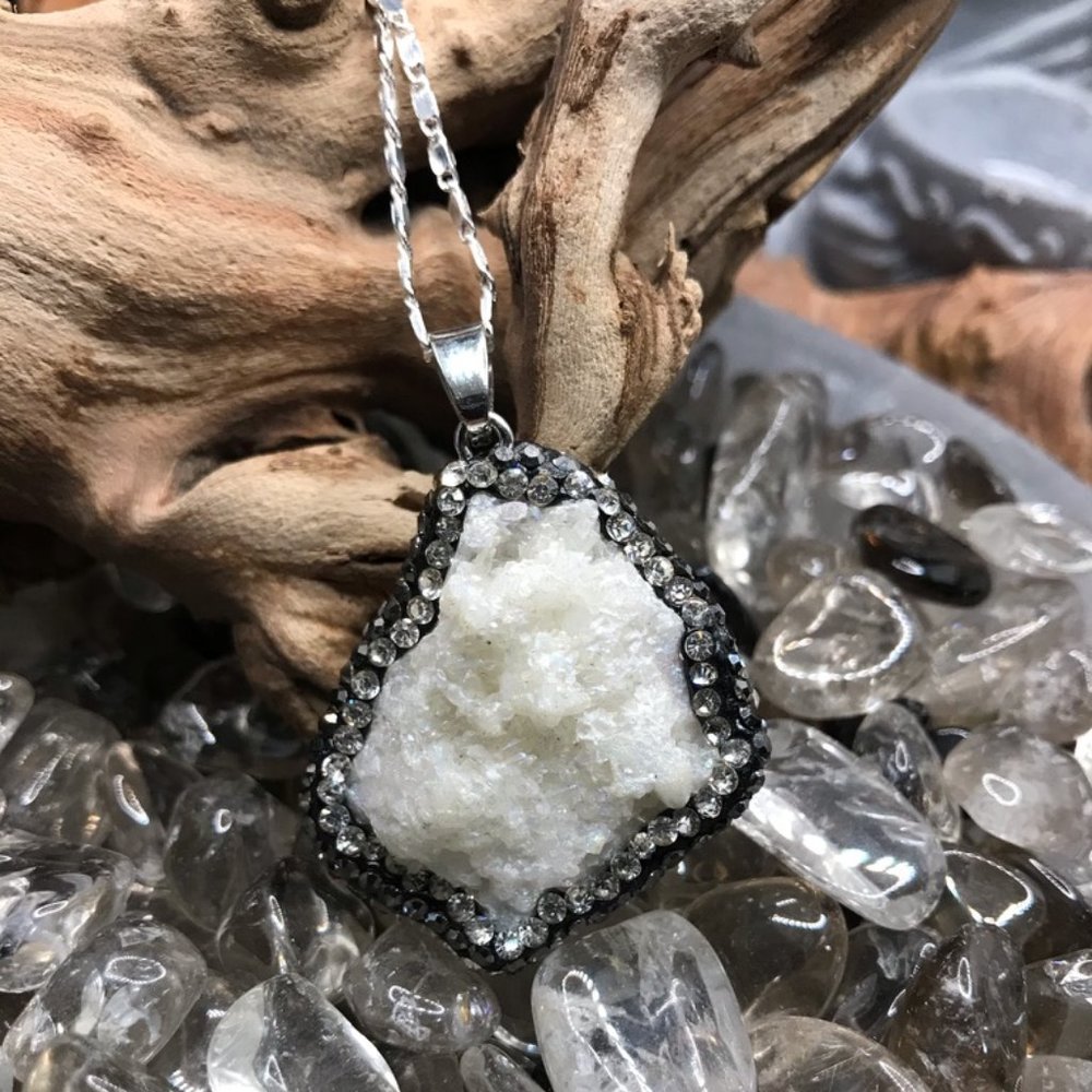 Angel Aura Cluster Pendant